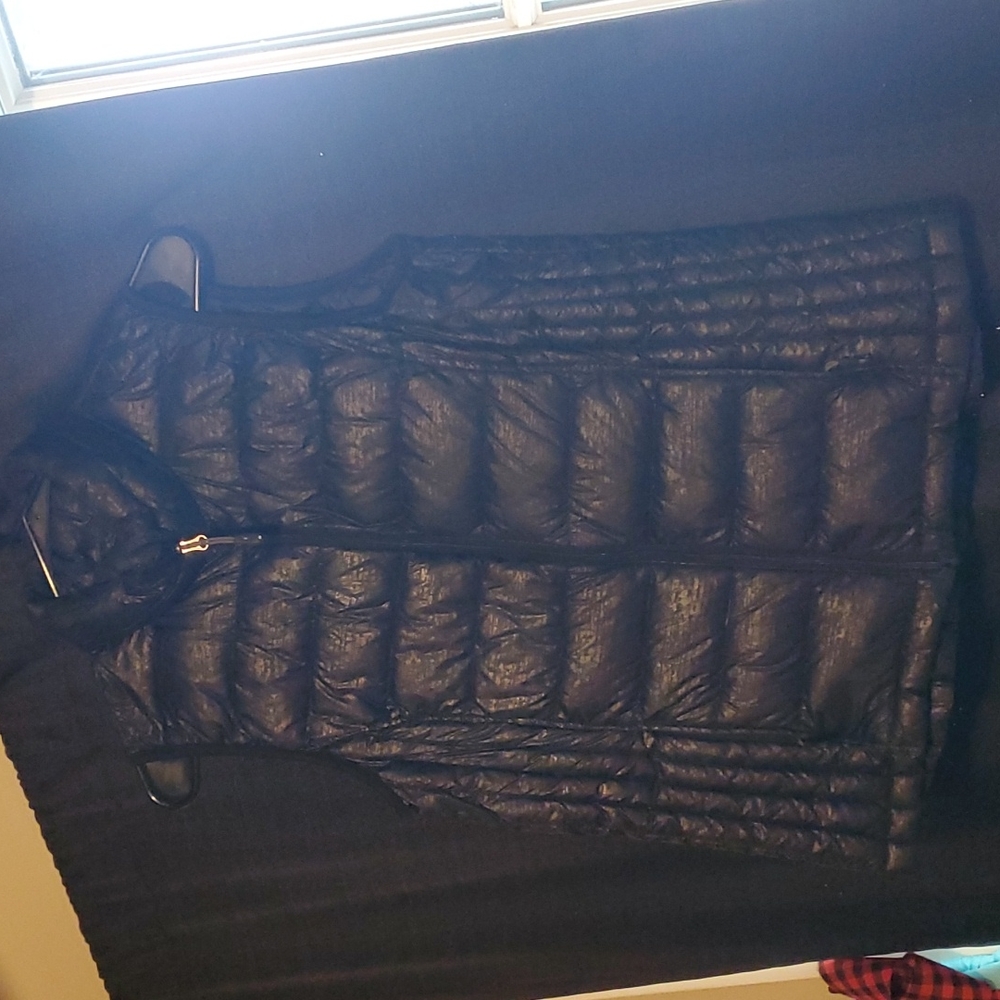 Puffer vest - Picture 2 of 3